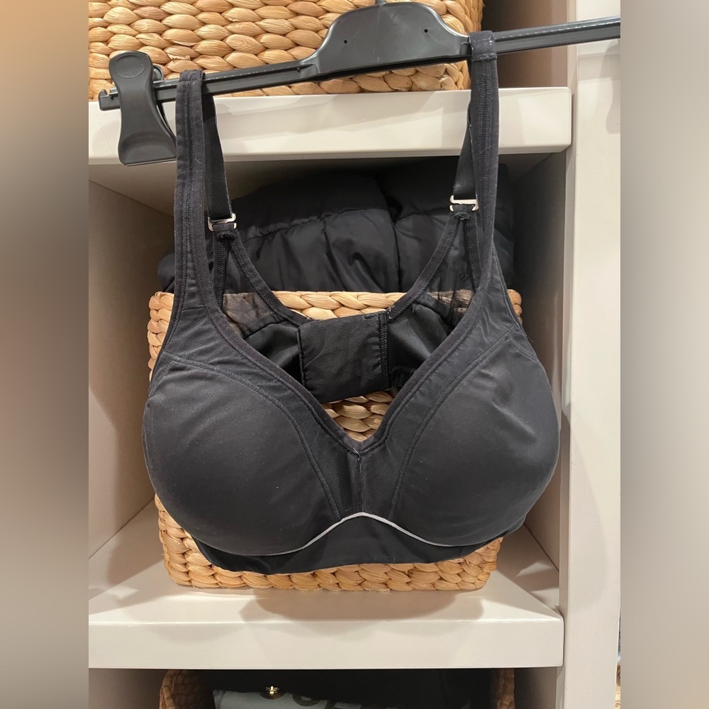 Natori‎ Women’s bra size 36D